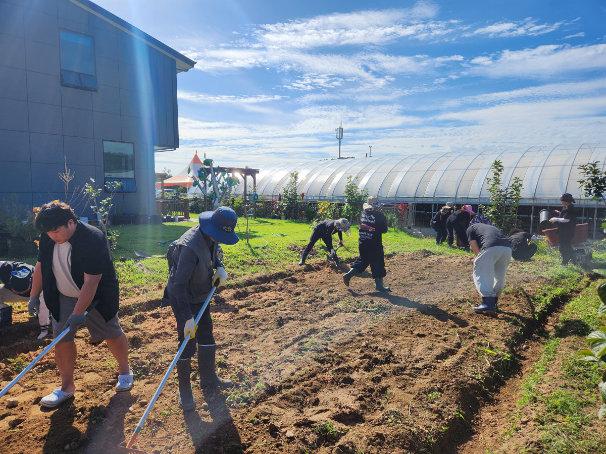 ▲농림수산식품교육문화정보원은 10일 2025년 청년귀농 장기교육 수료생을 대상으로 비대면 특강과 우수 교육생 대상 1:1 개별 컨설팅을 진행한다고 밝혔다. (사진제공=농림수산식품교육문화정보원)