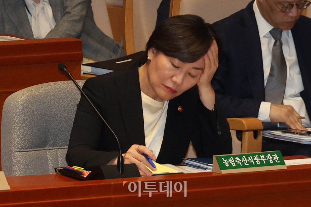 ▲송미령 농림축산식품부 장관이 10일 서울 여의도 국회에서 열린 예산결산특별위원회 경제부처 정책질의에 참석하고 있다. 고이란 기자 photoeran@