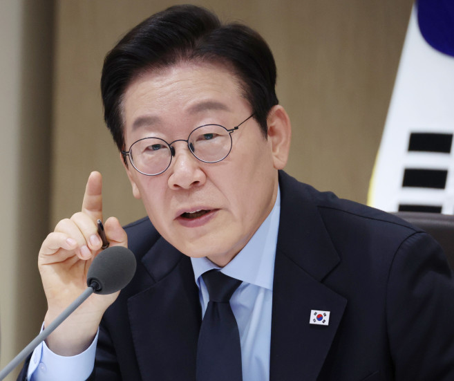 ▲이재명 대통령이 11일 용산 대통령실에서 열린 국무회의를 주재하고 있다.  (연합뉴스)