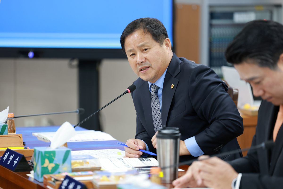 ▲차영수 전남도의원(더불어민주당·강진)이 최근 여성가족정책관 소관 행정사무감사에서 질의하고 있다.  (사진제공=전남도의회)