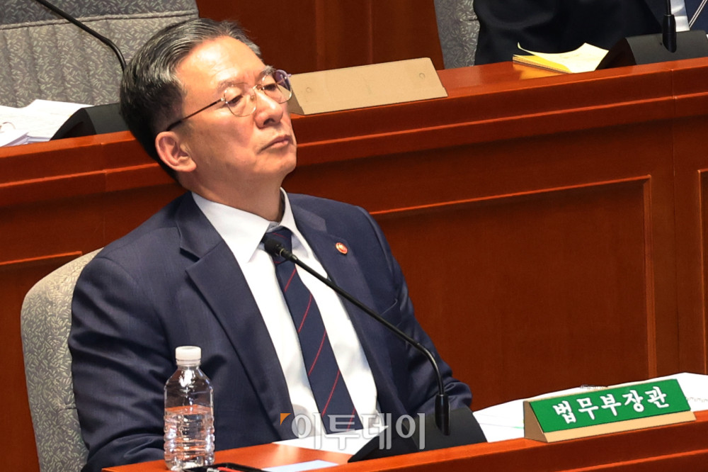 ▲정성호 법무부 장관이 12일 서울 여의도 국회에서 열린 예산결산특별위원회 비경제부처 정책질의에 참석하고 있다. 고이란 기자 photoeran@