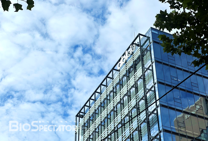 에이비엘, 릴리와 220억 전략적 지분투자 계약