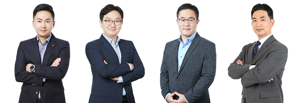 ▲사진 왼쪽부터 BGF리테일 영업∙개발부문장 임민재 상무, 인사총무실장 장영식 상무, 4권역장 윤현수 상무, BGF 글로벌담당 우진용 상무 (사진제공=BGF리테일)