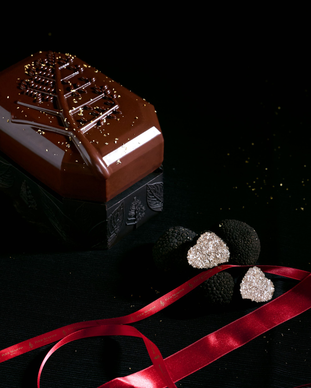 ▲포시즌스호텔 서울의 크리스마스 시그니처 상품인 '다이아몬드 포시즌스 리프' (사진제공=포시즌스호텔 서울)