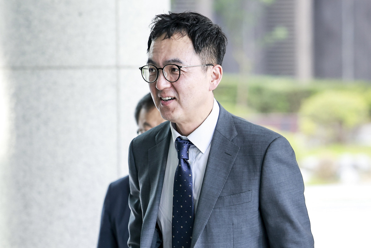 ▲구자현 신임 서울고등검찰청장이 29일 서울 서초구 서울고등검찰청으로 출근하고 있다. 2025.07.29. jhope@newsis.com (뉴시스)