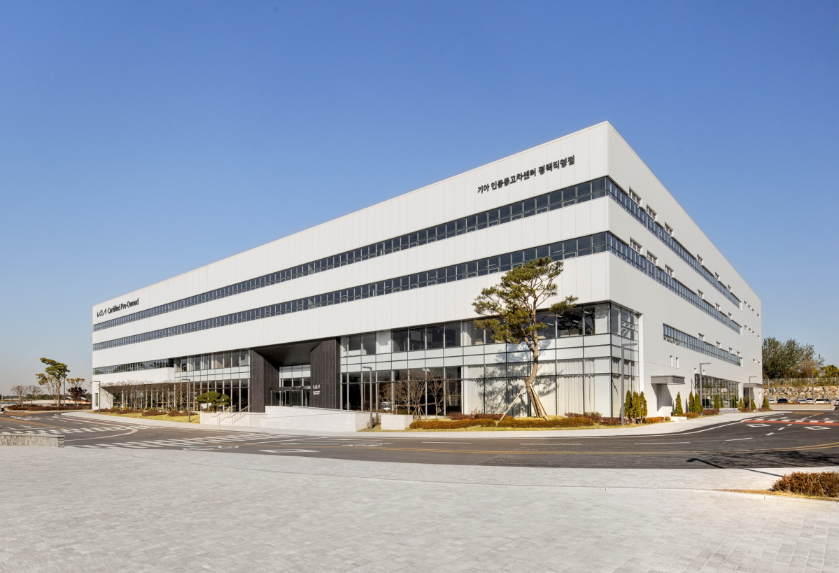 ▲기아 인증중고차 센터 평택 직영점 및 PBV 익스피리언스 센터 외부 전경 (사진=기아)