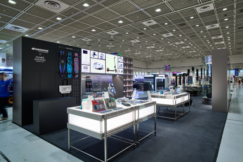 ▲제24회 서울디자인페스티벌 한국타이어∙모델솔루션 공동 부스 전경. (사진=한국앤컴퍼니)