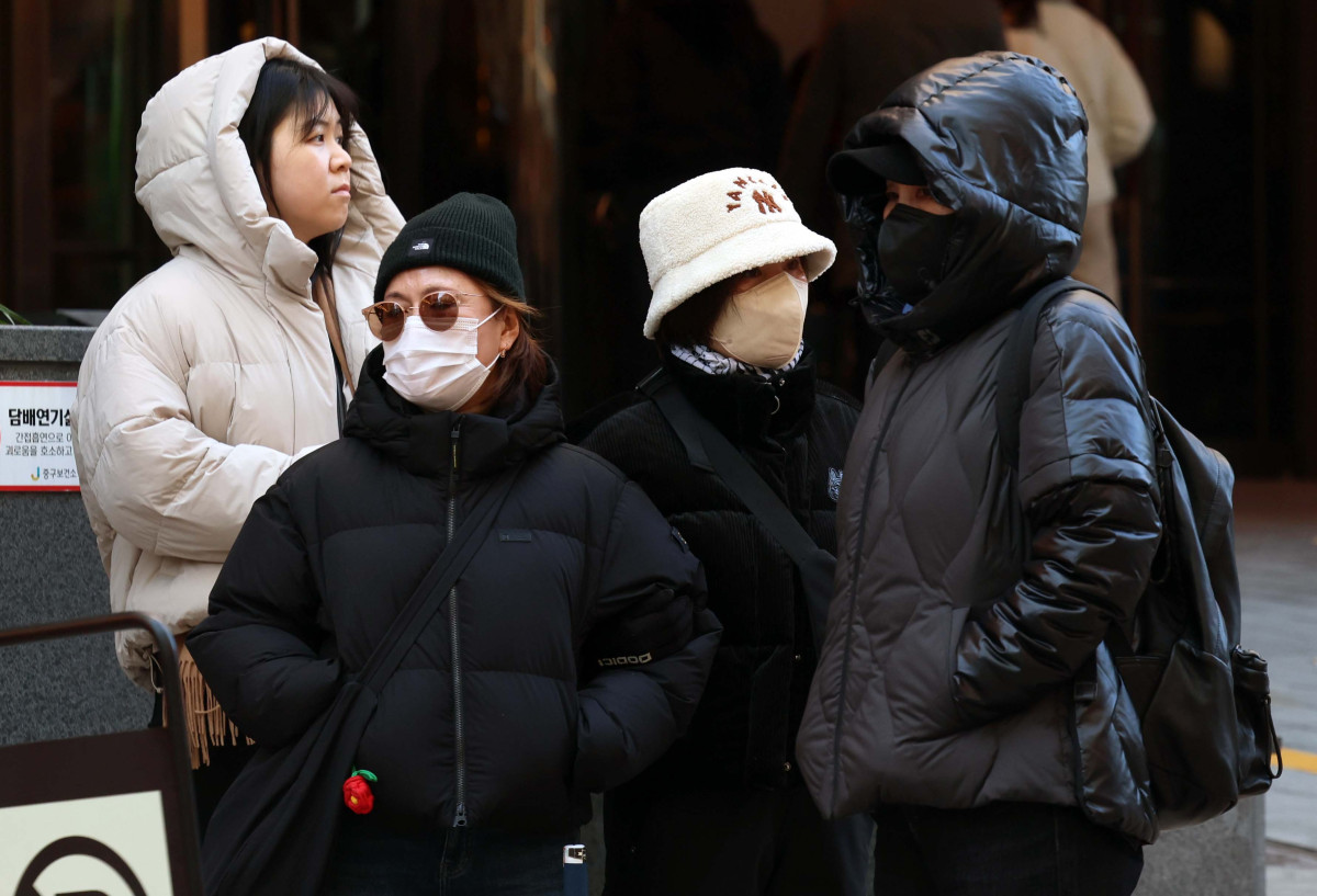 ▲매서운 월요일 출근길…미세먼지 '나쁨', 찬바람에 체감온도 뚝…경기·강원 비·눈 가능성 (신태현 기자 holjjak@)