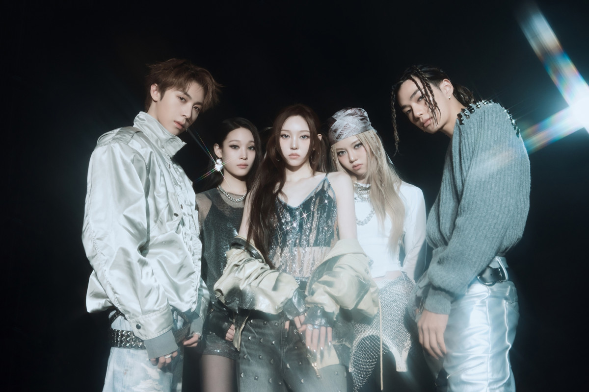 ▲(사진제공=더블랙레이블)