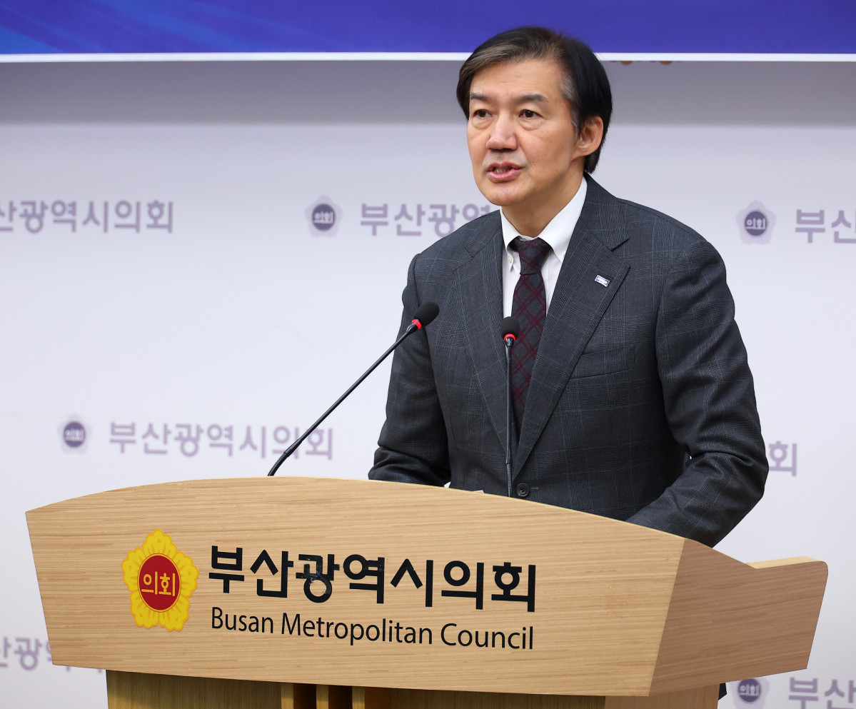 ▲조국혁신당 대표 선거에 단독 출마한 조국 후보가 21일 오전 부산 연제구 부산시의회에서 열린 전당대회 출마 당 대표 및 최고위원 후보 기자회견에서 발언하고 있다. (연합뉴스)