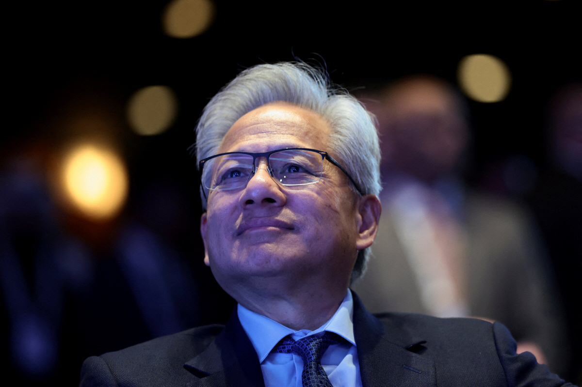 ▲젠슨 황 엔비디아 최고경영자(CEO)가 19일(현지시간) 미국·사우디아라비아 투자 포럼에 참석하고 있다. 워싱턴D.C./로이터연합뉴스