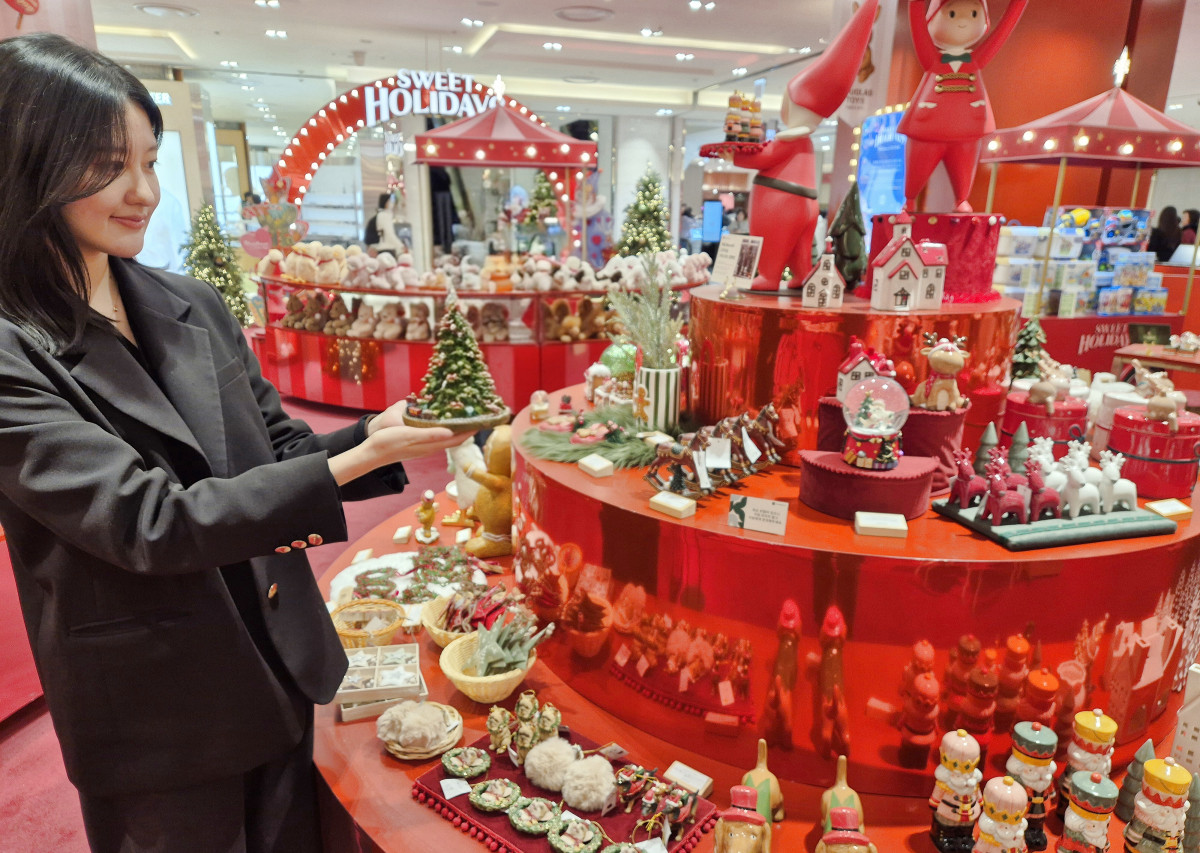 ▲겨울 설렘 담은 크리스마스 마켓  (사진제공=롯데백화점  )