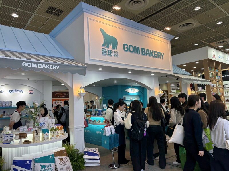 ▲19일부터 22일까지 ‘서울까페쇼 2025’에 마련한 ‘곰 베이커리’ 부스가 연일 인산인해였다. 사진제공 대한제분