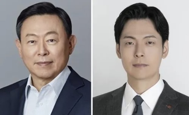 ▲신동빈(왼쪽) 롯데그룹 회장과 장남 신유열 롯데지주 미래성장실장(부사장) (사진제공=롯데지주)