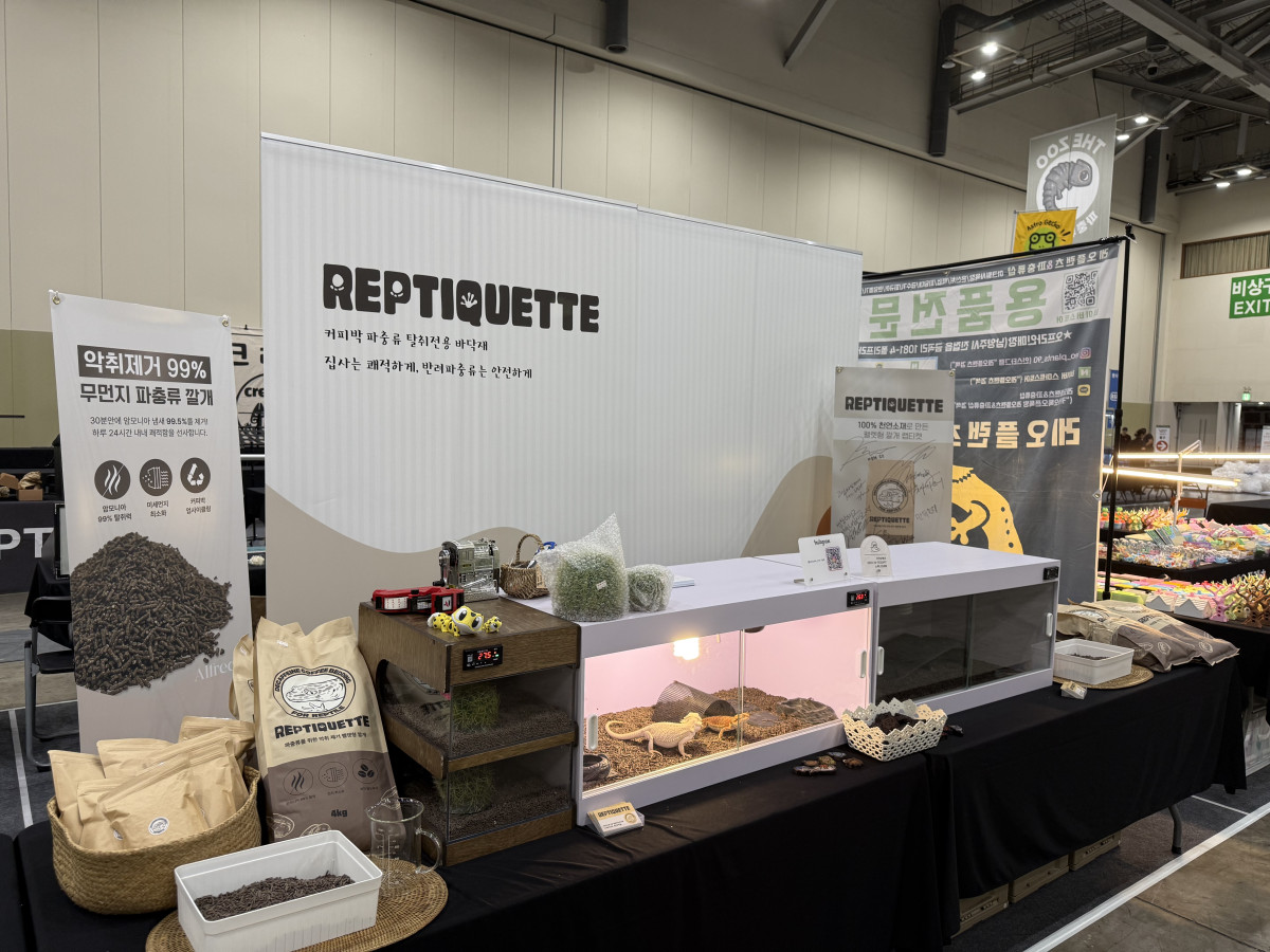 ▲커피박 재활용 팝업스토어 사진 (강남구청)