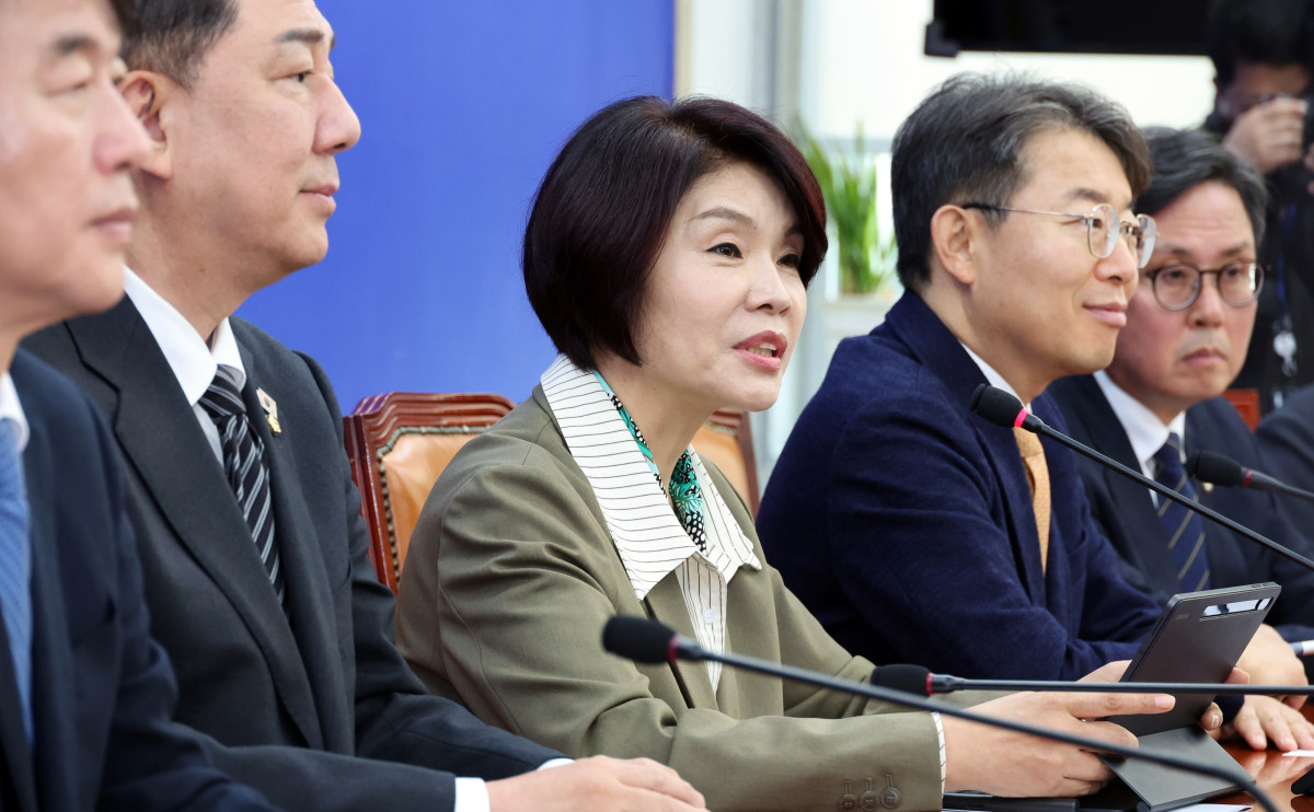 ▲한정애 더불어민주당 정책위의장 6일 오전 서울 여의도 국회에서 열린 정책조정회의에서 발언을 하고 있다. (사진=뉴시스)