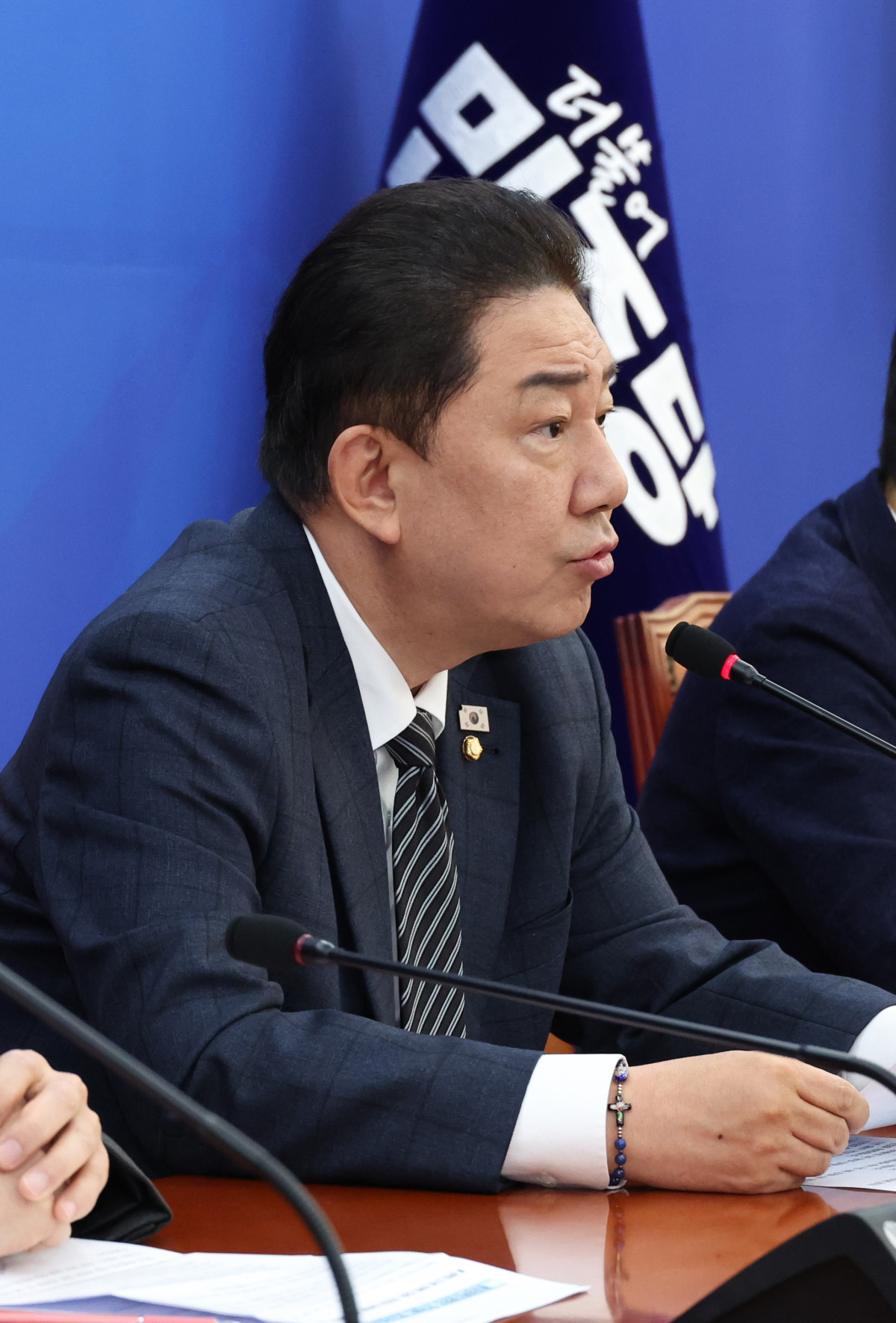 ▲김병기 더불어민주당 원내대표가 20일 오전 서울 여의도 국회에서 열린 정책조정회의에서 발언을 하고 있다. (사진=뉴시스)