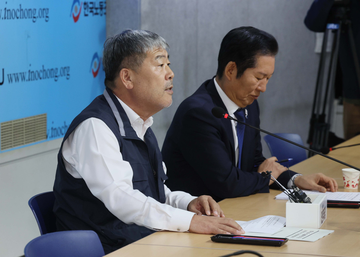 ▲김동명 한국노총 위원장이 25일 서울 여의도 한국노동조합총연맹에서 열린 ‘더불어민주당-한국노총 고위급정책협의회’에서 모두발언을 하고 있다. 신태현 기자 holjjak@