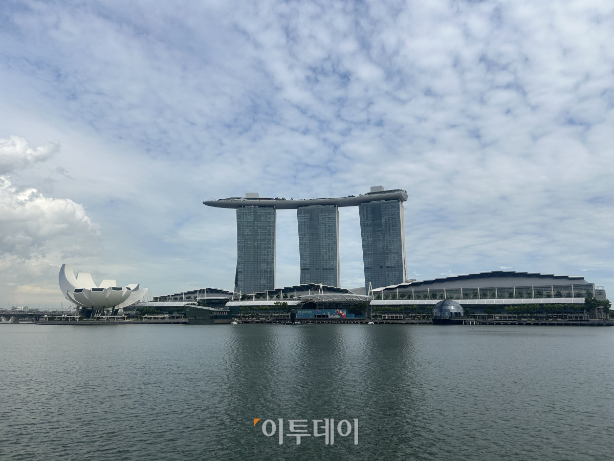 ▲싱가포르의 랜드마크 ‘마리나 베이 샌즈’ 전경. (김재은 기자 dove@)