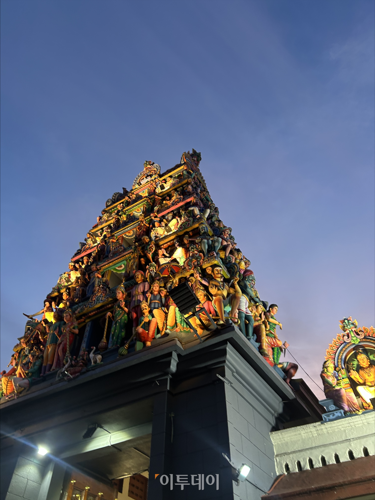 ▲싱가포르 차이나타운에 자리한 힌두 사원 ‘스리 마리암만 사원’ (김재은 기자 dove@)