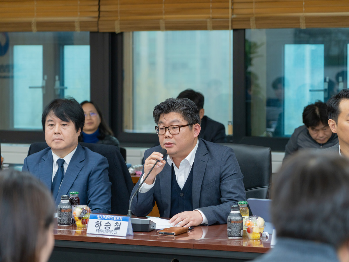 ▲25일 간담회에서 발언 중인 하승철 개인정보위 범정부마이데이터추진단 단장. (연합뉴스)