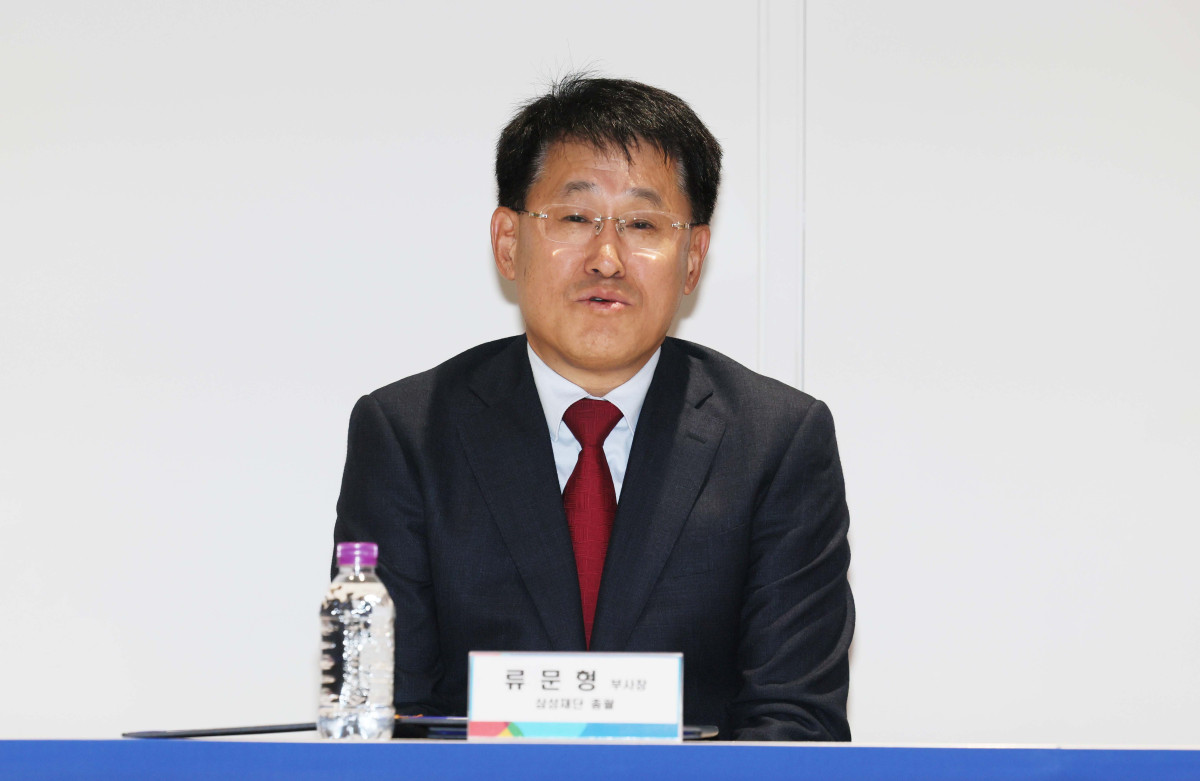 ▲류문형 삼성재단 총괄부사장이 26일 서울 용산구 리움미술관에서 열린 성평등가족부-삼성재단-한국청소년활동진흥원의 ‘청소년 방과후 활동 활성화를 위한 업무 협약식’에서 인사말을 하고 있다. 신태현 기자 holjjak@