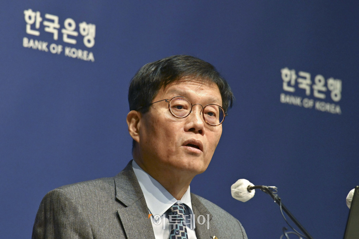 ▲이창용 한국은행 총재가 27일 서울 중구 한국은행에서 통화정책방향 기자간담회를 하고 있다. 고이란 기자 photoeran@