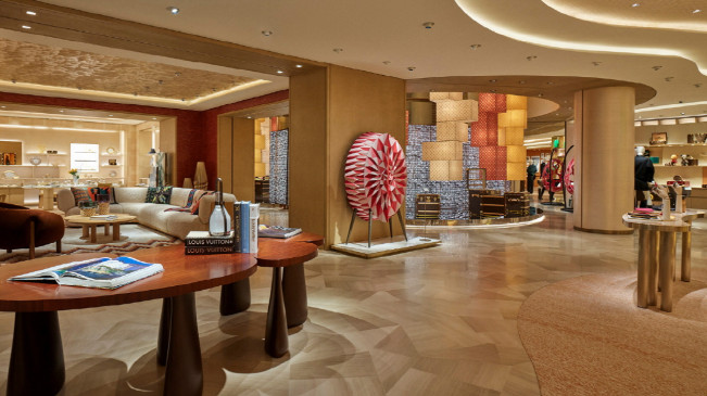 ▲루이 비통 비저너리 저니 서울 4층 기프트숍과 홈 공간. (사진제공=루이 비통)