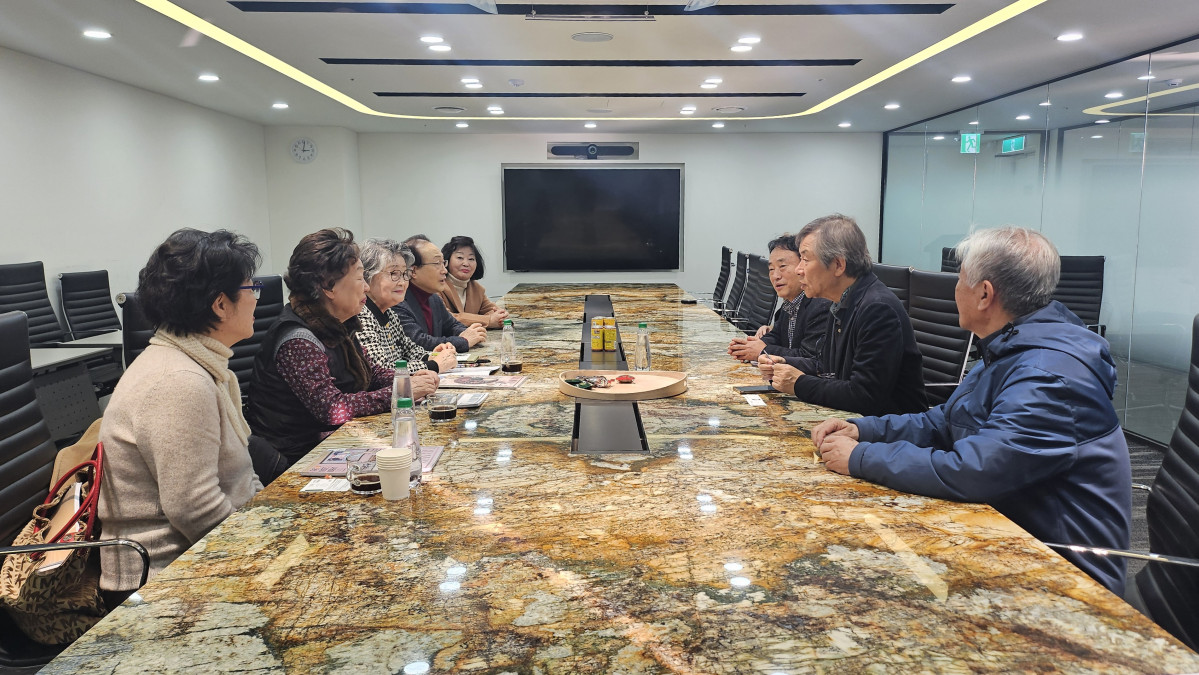 ▲손주사랑합창단 프리 창단식 논의 모습(사진=브라보마이라이프)