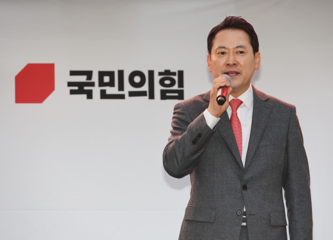 ▲국민의힘 장동혁 대표가 28일 대구 중구 동성로에서 열린 민생회복 법치수호 국민대회에서 발언하고 있다. (연합뉴스)