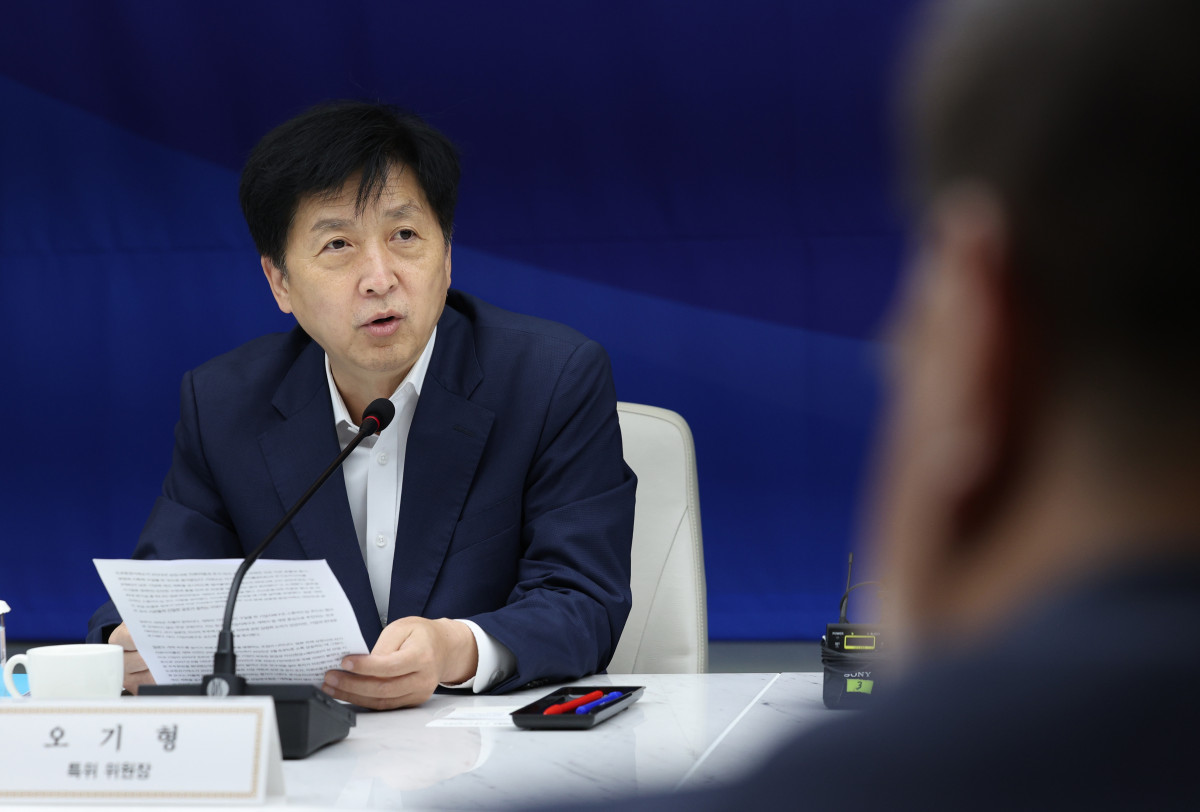 ▲오기형 더불어민주당 코스피5000 특위 위원장이 9일 서울 중구 대한상공회의소에서 열린 더불어민주당 코스피5000 특위·경제형벌민사책임합리화TF-경제8단체 간담회에서 발언하고 있다. (사진=뉴시스)