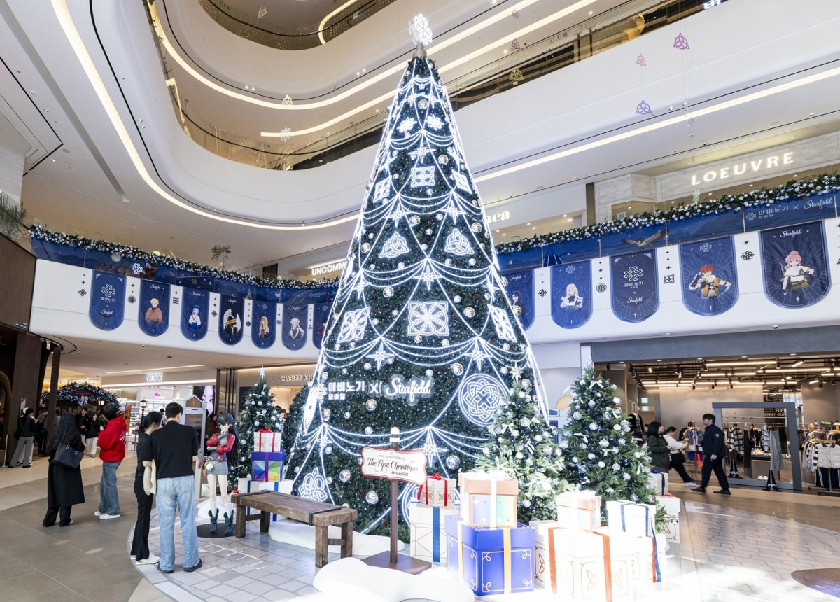 ▲스타필드 수원에서 진행 중인 ' 첫 번째 크리스마스 in 스타필드' 전경 (사진제공=신세계프라퍼티)