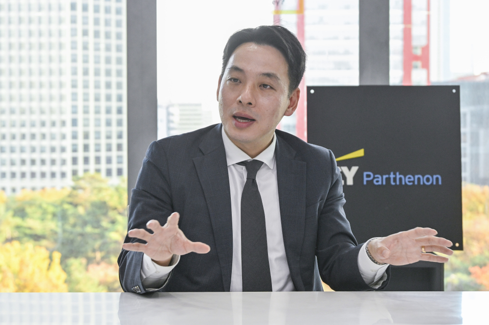 ▲이승열 EY파르테논(전략·재무자문부문) 파트너가 서울 영등포구 한영회계법인에서 이투데이와 인터뷰를 하고 있다. 조현호 기자 hyunho@ (이투데이DB)