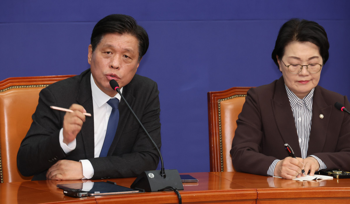 ▲조승래 더불어민주당 사무총장이 30일 서울 여의도 국회에서 당무 현안 관련 기자간담회를 하고 있다. (연합뉴스)