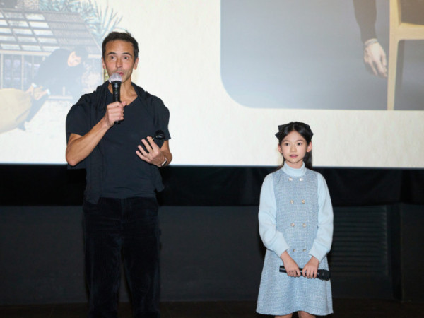 ▲'어쩔수가없다' 첼리스트 쟝-기엔 케라스(왼쪽), 아역배우 최소율(사진제공=CJ ENM)