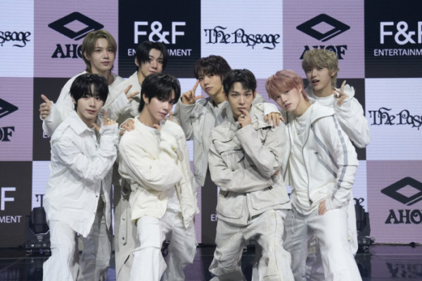 ▲아홉(AHOF) 쇼케이스(사진제공=F&F엔터테인먼트)