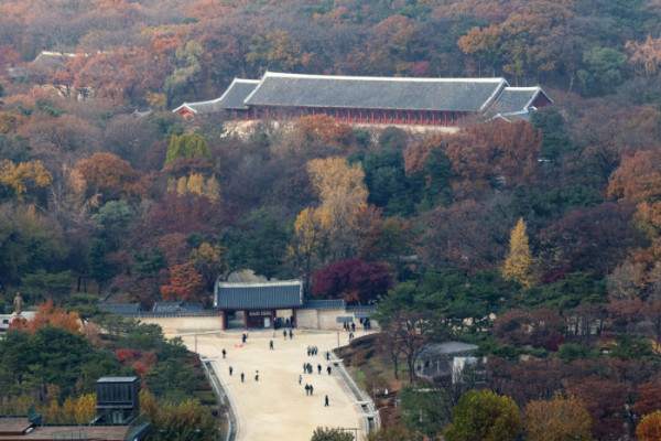 ▲유네스코 세계유산인 종묘 인근 세운4구역 재개발 사업과 관련해 국가유산청과 서울시의 갈등이 심화되고 있다. 사진은 20일 서울 종묘. 신태현 기자 holjjak@