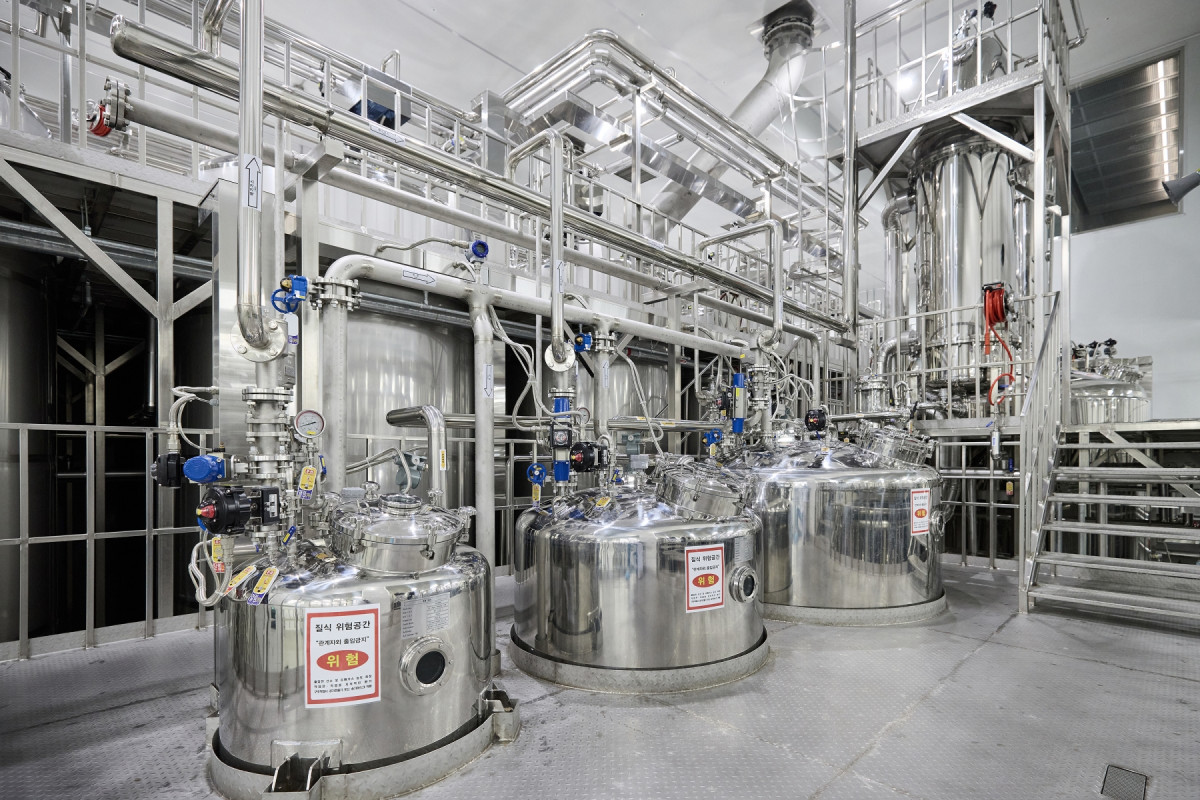 ▲화요 여주공장의 증류공정에 스마트 제조 시스템이 적용됐다. (사진제공=화요)