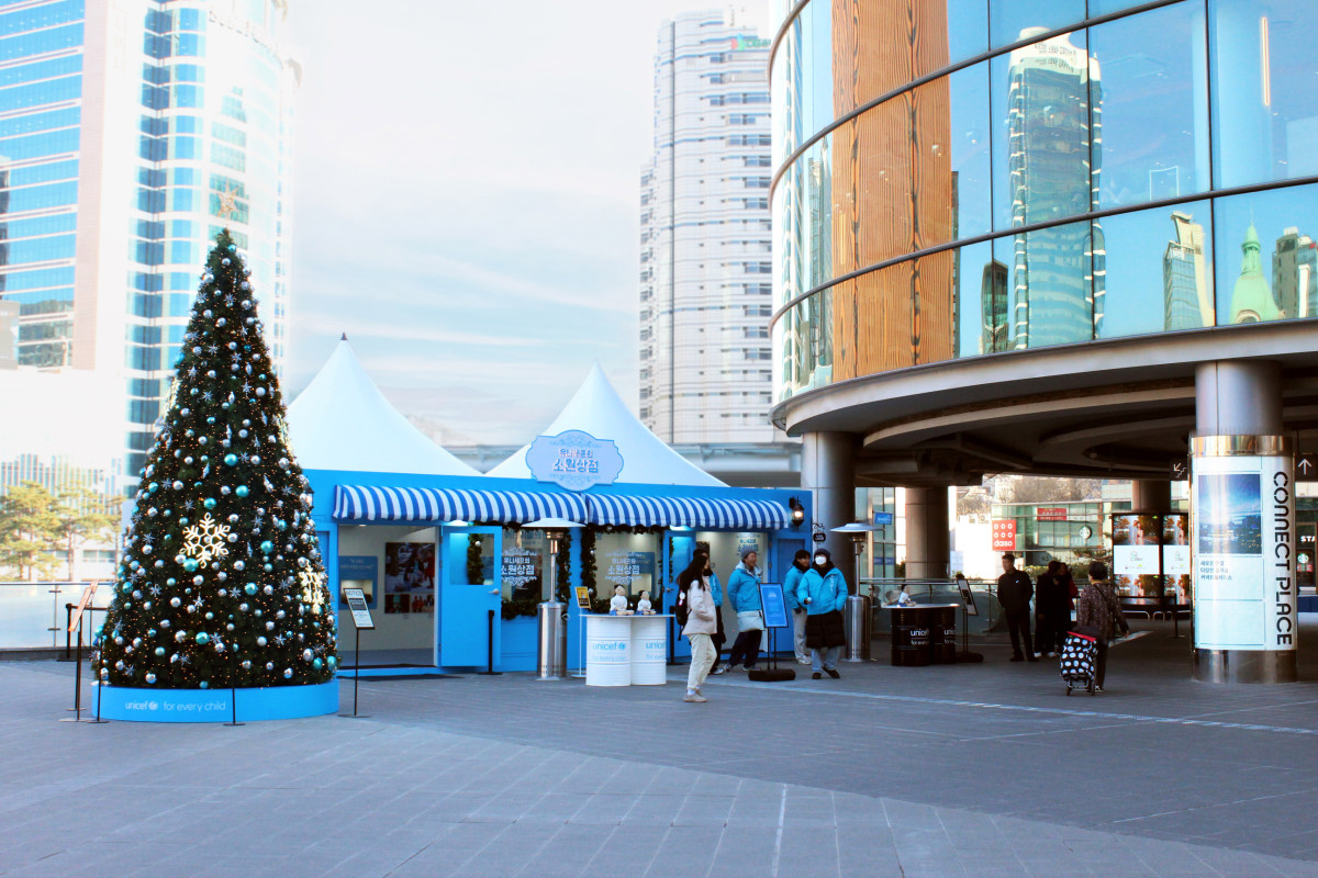 ▲커넥트플레이스 서울역점 2층 광장 전경 (사진제공=한화커넥트)