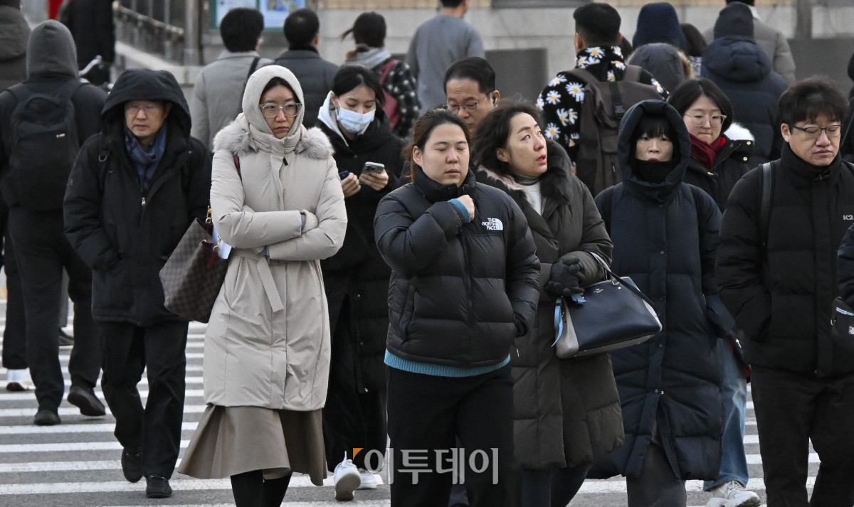 ▲기상청, 서울 동북권 등 한파주의보 발효…서울 첫눈 예고 (조현호 기자 hyunho@)