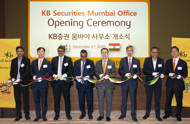 ▲1일 KB증권은 인도 뭄바이 BKC 지구의 지오월드 컨벤션센터에서 'KB증권 뭄바이 사무소 개소식'을 진행했다.  (제공=KB증권)