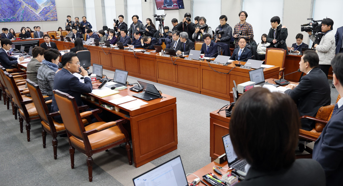 ▲김병기 국회 운영위원장이 3일 서울 여의도 국회에서 열린 운영위원회 전체 회의를 주재하고 있다. 2025.12.3 (연합뉴스)