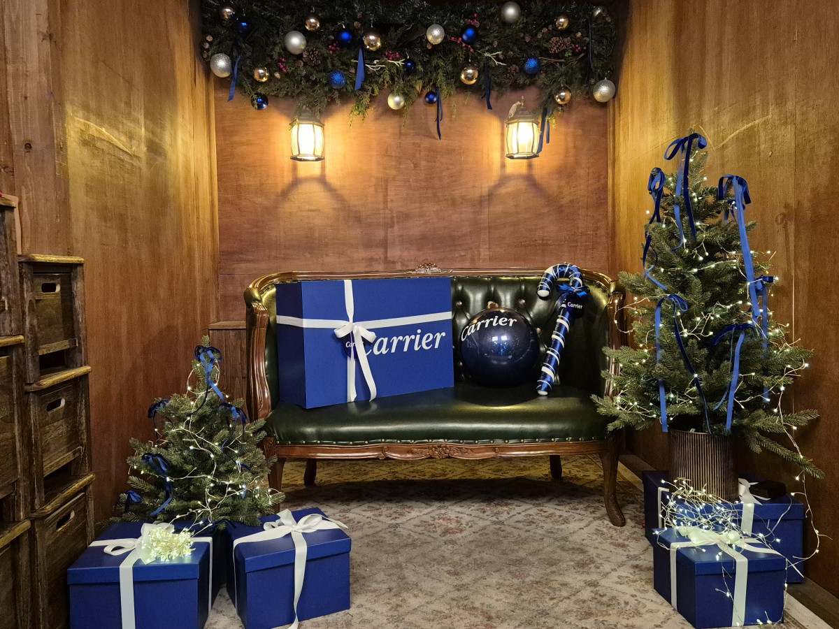 ▲사진관 '지름길' 내 오텍캐리어 협업 포토존. (박민웅 기자 pmw7001@)