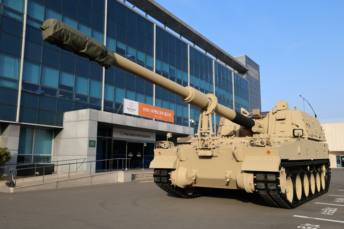 ▲한화에어로스페이스가 2일 창원3사업장에서 연구개발(R&D) 및 마케팅용 K9A1 자주포 출하식을 진행했다. (사진제공=한화에어로스페이스)