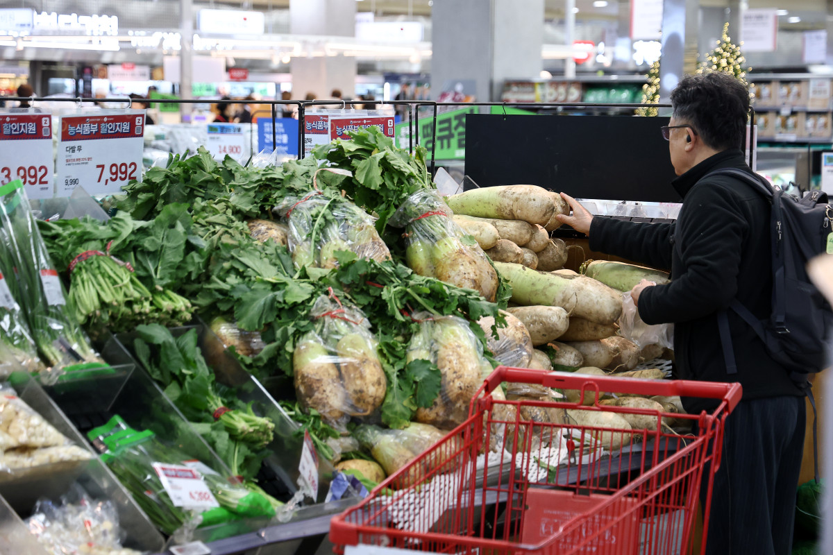 ▲11월 10일 서울의 한 대형마트 김장 관련 진열대가 보이고 있다. (연합뉴스)