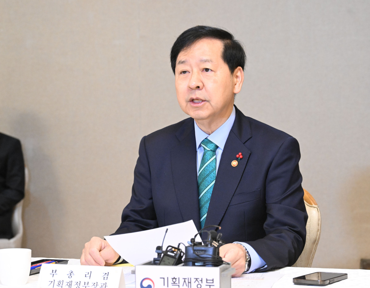 ▲구윤철 경제부총리 겸 기획재정부 장관이 12월 8일 서울 종로구 정부서울청사에서 열린 재정집행점검회의 주재, 모두발언을 하고 있다. (기획재정부)