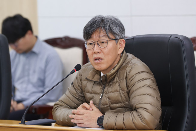 ▲김이탁 국토부 제1차관이 8일 오후에 열 ‘제1차 주택시장 및 공급대책 점검회의’에서 발언하고있다. (사진제공=국토교통부)