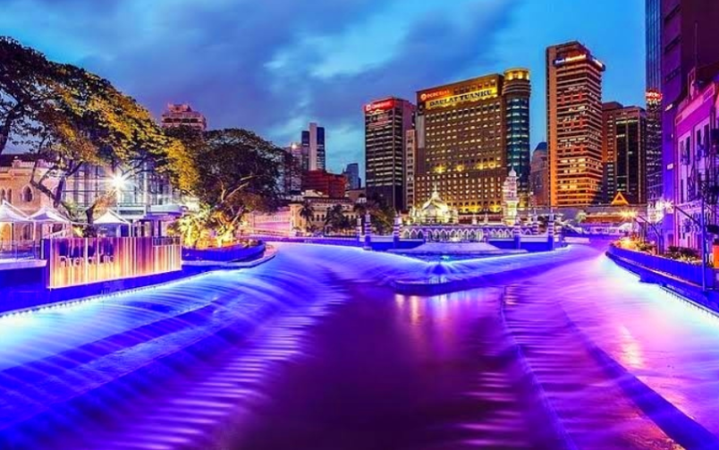 ▲말레이시아 쿠알라룸푸르 ‘리버 오브 라이프’ 야간 전경. (사진제공=서울시)