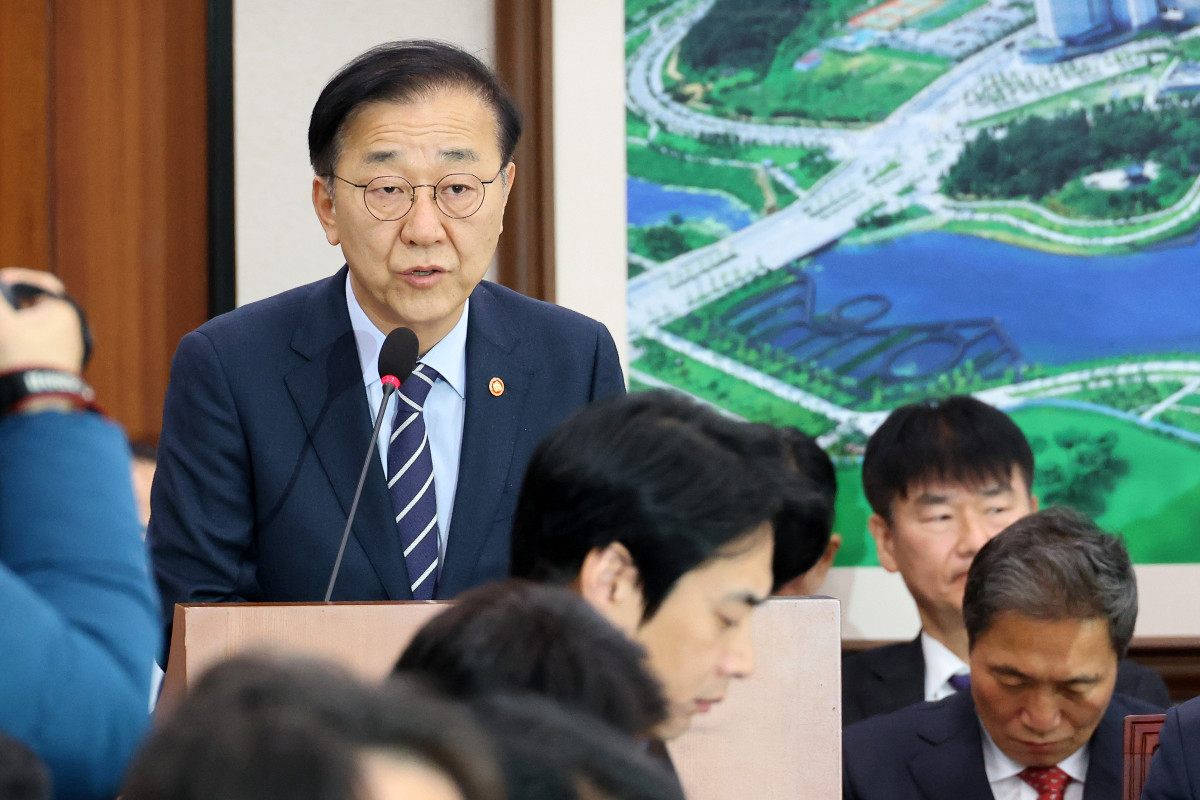 ▲김윤덕 국토교통부 장관이 9일 국회에서 열린 국토교통위원회 전체회의에서 소관 법안이 의결된 뒤 인사말을 하고 있다. (사진제공=연합뉴스)