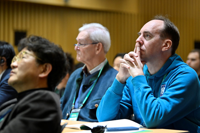 ▲10일 서울시청에서 열린 '글로벌 인재 전략 포럼' 참석자가 주제 발표를 듣고 있다.   (사진제공=서울시)